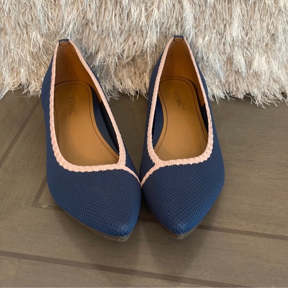 Women’s Dahlia Woven Knit Flat NWOT